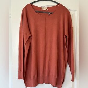 NWT Ninexis Long Sleeve Lightweight Sweater Top
